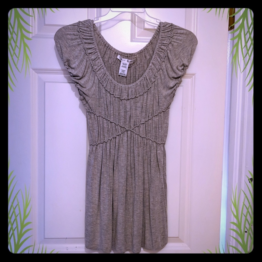 Max Studio Peasant Top